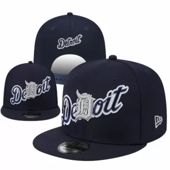 Detroit Tigers Navy Script 'Detroit' Stitched Snapback Hat by New Era